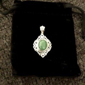 🔥🔥GREEN JADE PENDANT 🔥🔥